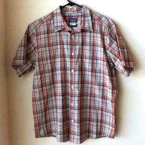 Patagonia Men’s Medium S/S Button Down Shirt